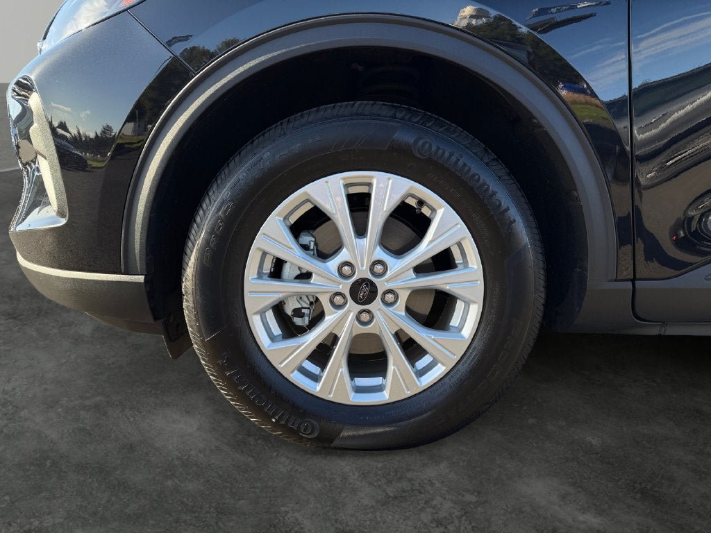 Used 2025 Ford Escape Active AWD/4WD image 4