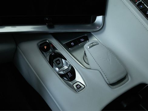 Used 2024 Chevrolet Corvette Z06 RWD image 13