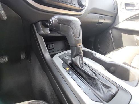 Used 2021 Chevrolet Colorado LT w/ LT Convenience Package image 15