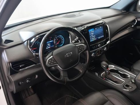 Used 2023 Chevrolet Traverse RS w/ LPO, Floor Liner Package AWD/4WD image 4