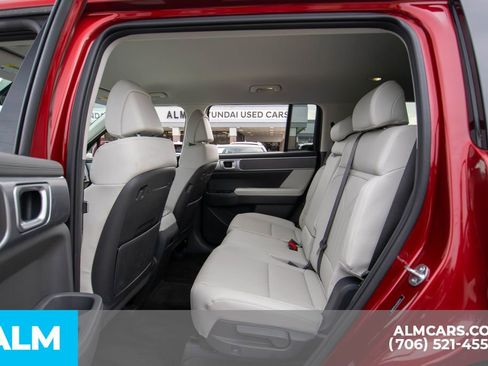 Used 2025 Hyundai Santa Fe SEL FWD image 10