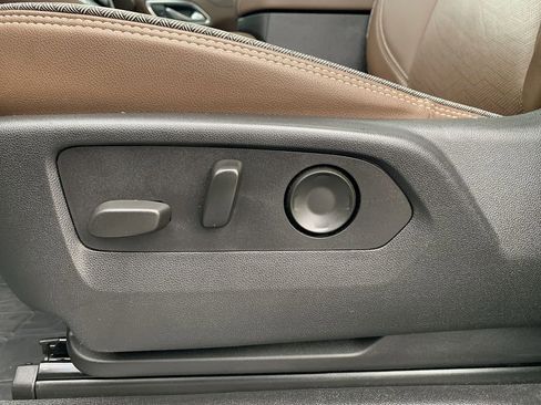 Used 2023 Chevrolet Suburban High Country w/ Premium Package 2 image 14