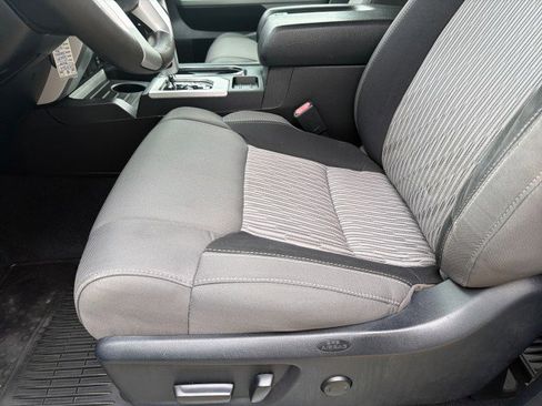 Used 2015 Toyota Tundra SR5 image 17