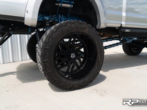 Used 2017 Ford F250 Platinum w/ Platinum Ultimate Package image 60