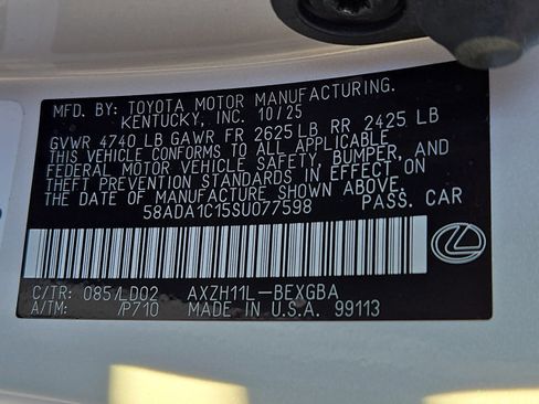 New 2025 Lexus ES 300h w/ Premium Package image 19