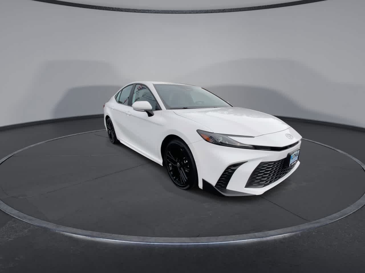 Certified 2025 Toyota Camry SE FWD image 2