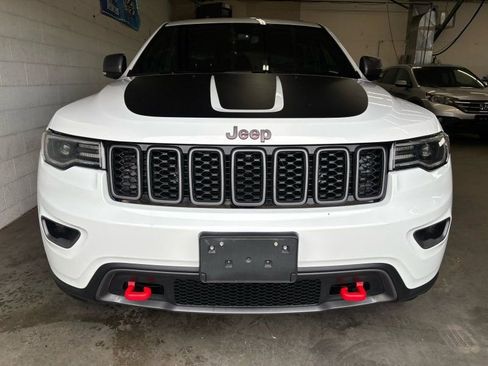 Used 2021 Jeep Grand Cherokee Trailhawk w/ Trailhawk Luxury Group image 2