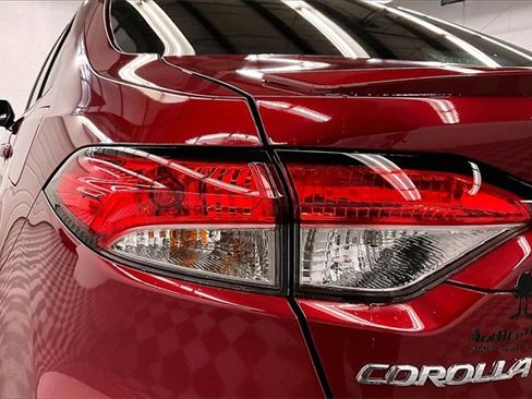 Used 2023 Toyota Corolla SE image 31