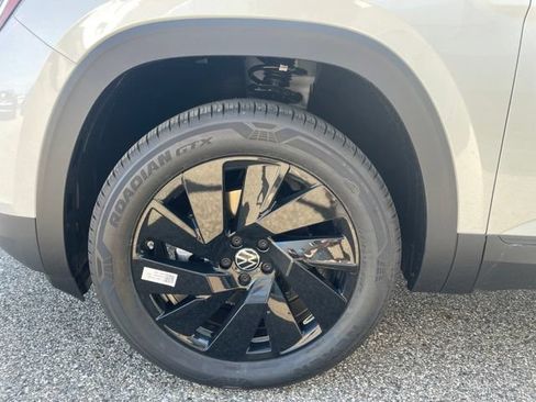New 2026 Volkswagen Atlas SE AWD/4WD image 11
