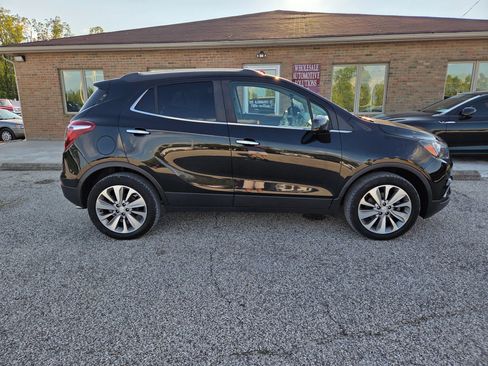 Used 2020 Buick Encore Preferred w/ Safety Package AWD/4WD image 3