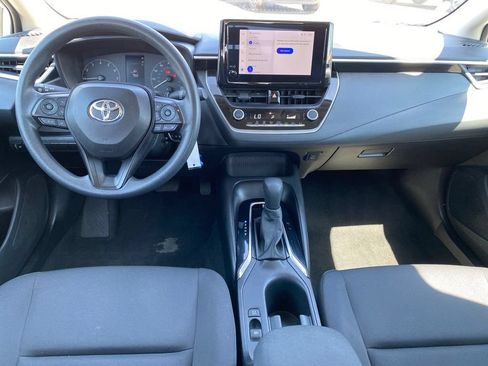 Used 2024 Toyota Corolla LE FWD image 4