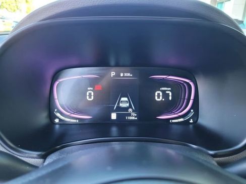 Certified 2025 Kia Soul LX w/ LX Technology Package image 25