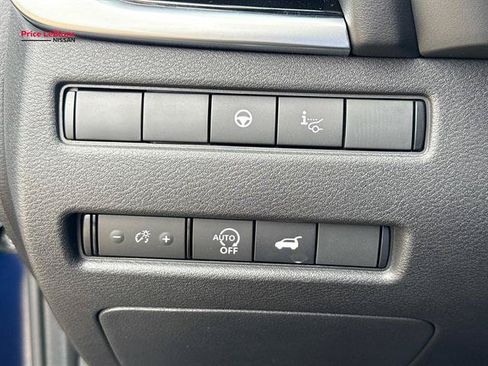 Certified 2025 Nissan Rogue SL w/ Tech Package AWD/4WD image 21