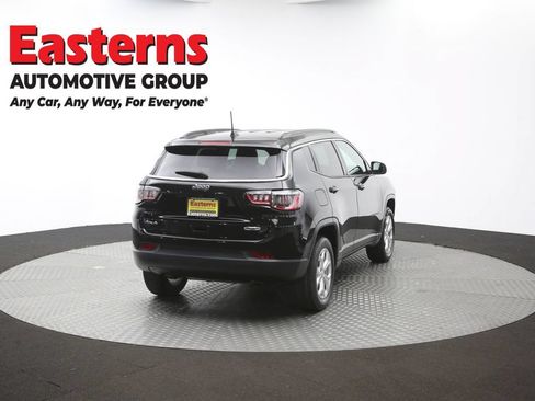 Used 2024 Jeep Compass Latitude AWD/4WD image 38
