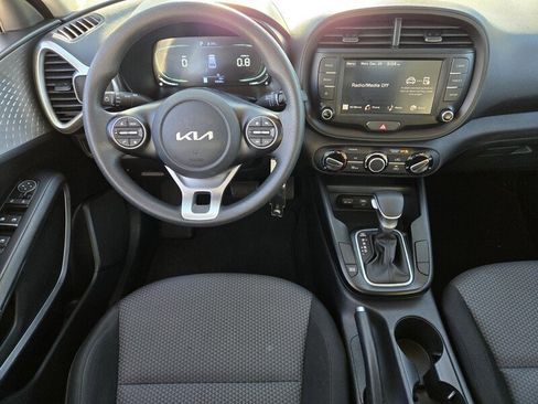 Used 2024 Kia Soul LX w/ Option Group 015 image 13