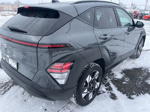 Used 2025 Hyundai Kona SEL image 6