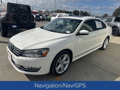 Used 2015 Volkswagen Passat TDI SEL Premium image 4