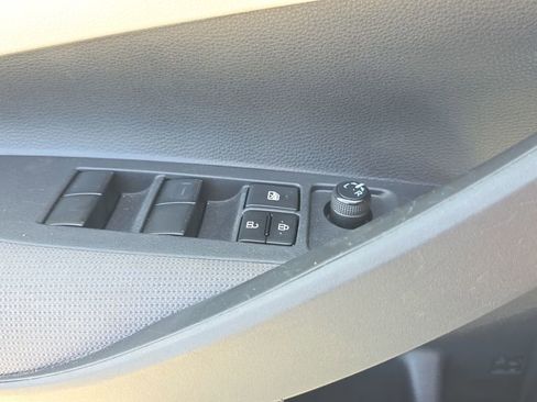 Used 2024 Toyota Corolla LE FWD image 20