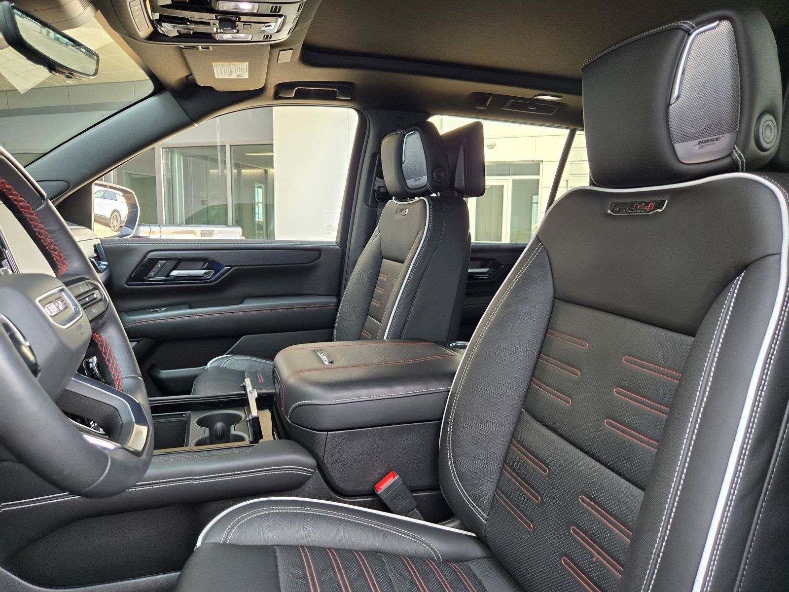 Used 2026 GMC Yukon AT4 Ultimate w/ LPO, Floor Liner Package AWD/4WD image 30