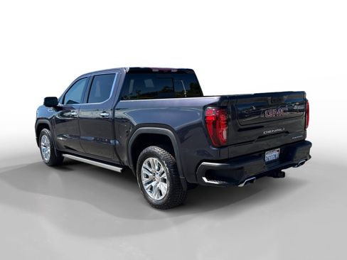 Used 2025 GMC Sierra 1500 Denali w/ Technology Package AWD/4WD image 3