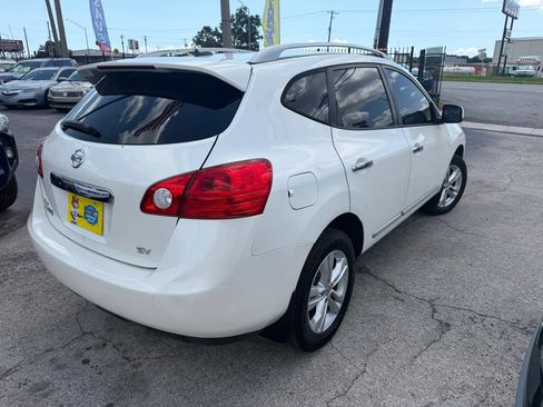 Used 2012 Nissan Rogue SV w/ Premium Pkg FWD image 4