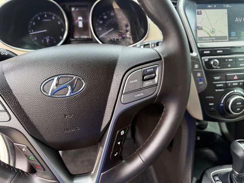 Used 2019 Hyundai Santa Fe XL FWD image 25