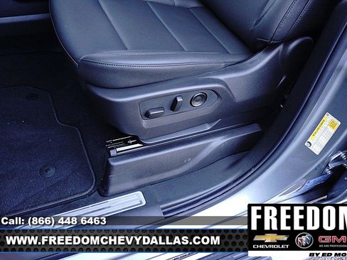 New 2026 GMC Sierra 1500 SLT image 29