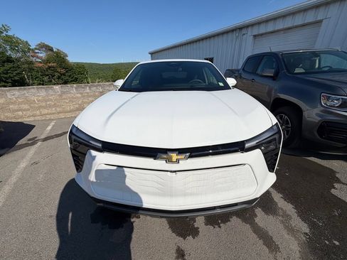 New 2026 Chevrolet Blazer EV LT FWD image 8
