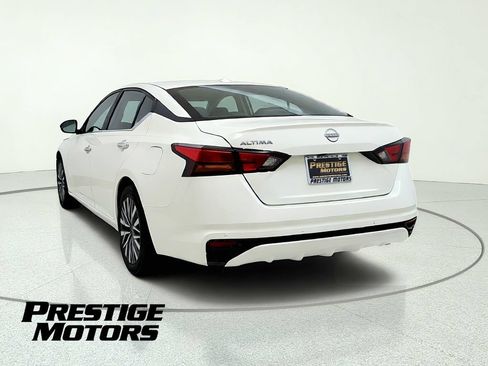 Used 2025 Nissan Altima 2.5 SV FWD image 6