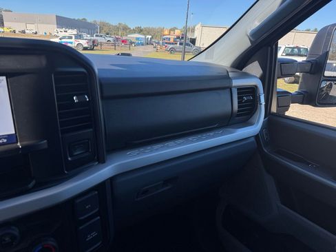New 2026 Ford F350 XLT w/ 360-Degree Camera Package image 38