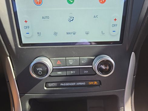 Certified 2024 Ford Edge SEL w/ Convenience Package image 20