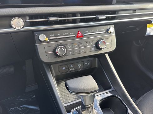 New 2026 Hyundai Tucson SE image 25