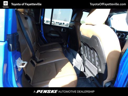 Used 2023 Jeep Gladiator Rubicon w/ LED Lighting Group image 5