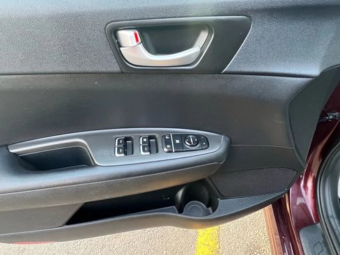 Used 2018 Kia Optima LX w/ 17" Alloy Wheels Package image 21