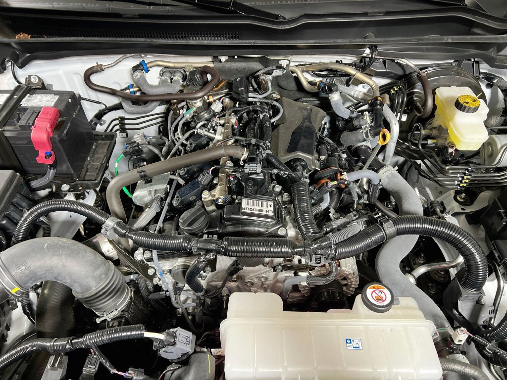 Certified 2025 Toyota Tacoma SR5 AWD/4WD image 27