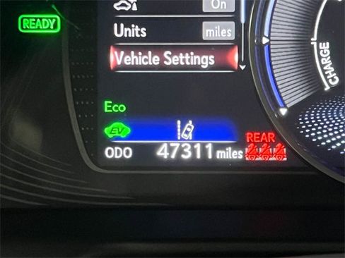 Certified 2024 Lexus ES 300h w/ Premium Package image 18