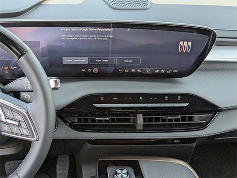 New 2026 Buick Enclave Avenir w/ Super Cruise Package image 11