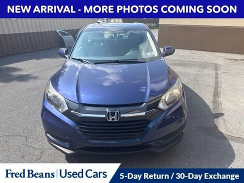 Used 2017 Honda HR-V LX image 5