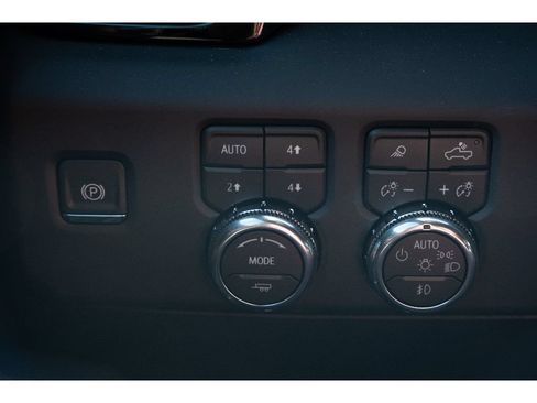 New 2026 GMC Sierra 2500 AT4X w/ LPO, Black Badging Package AWD/4WD image 31