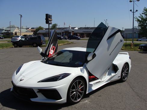 Used 2020 Chevrolet Corvette Stingray Premium Cpe w/ 3LT Preferred Equipment Group RWD image 4