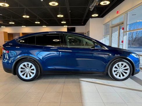 Used 2017 Tesla Model X 75D image 16