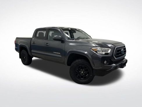 Used 2020 Toyota Tacoma SR5 image 39