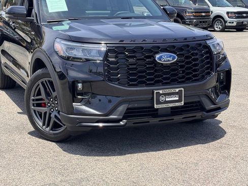 Used 2026 Ford Explorer ST-Line w/ ST-Line Street Pack RWD image 3