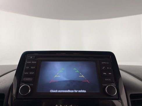 Used 2015 Nissan Titan SV w/ SV Value Truck Package image 21