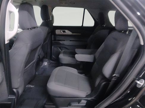 Certified 2025 Ford Explorer Active image 20