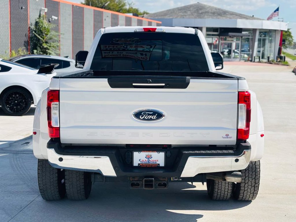 Used 2019 Ford F350 Lariat w/ Lariat Ultimate Package AWD/4WD image 11