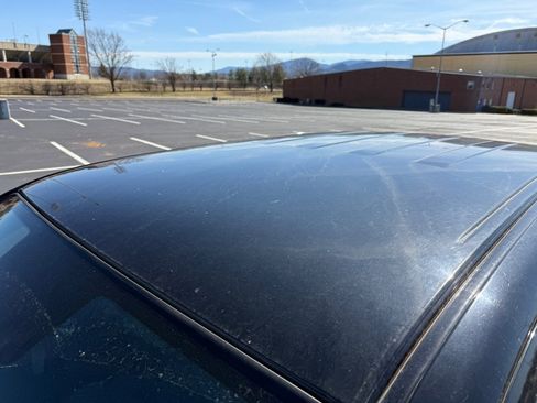 Used 2012 Nissan Frontier S image 8