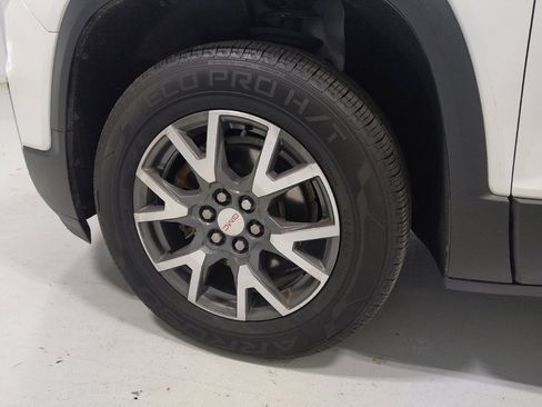 Used 2023 GMC Acadia SLE w/ Driver Convenience Package image 31