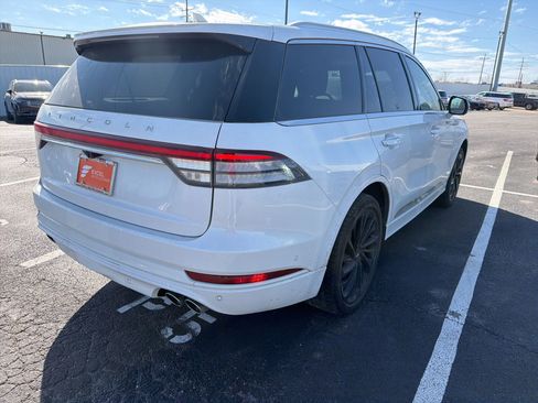 Used 2021 Lincoln Aviator Reserve w/ Equipment Group 210A image 8