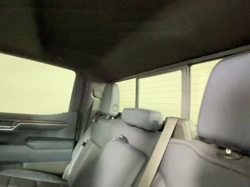 Used 2023 Chevrolet Silverado 1500 High Country w/ High Country Premium Package AWD/4WD image 18